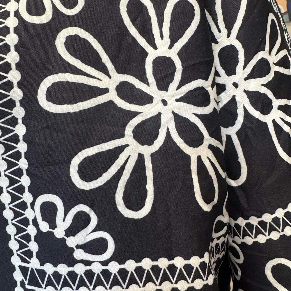 Black and White Blazer with Folk-Inspired Design #284 - Picture 4 of 5